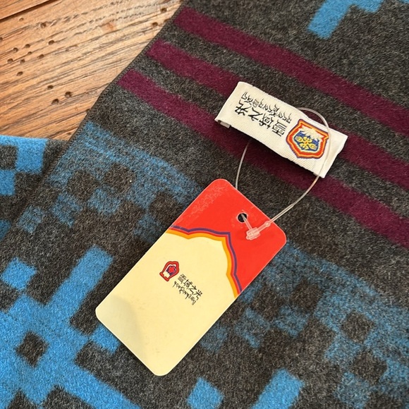 Light of Snow NWT Mulberry Silk Scarf Blue Gray Maroon Geometric Print Fringe - Picture 3 of 13